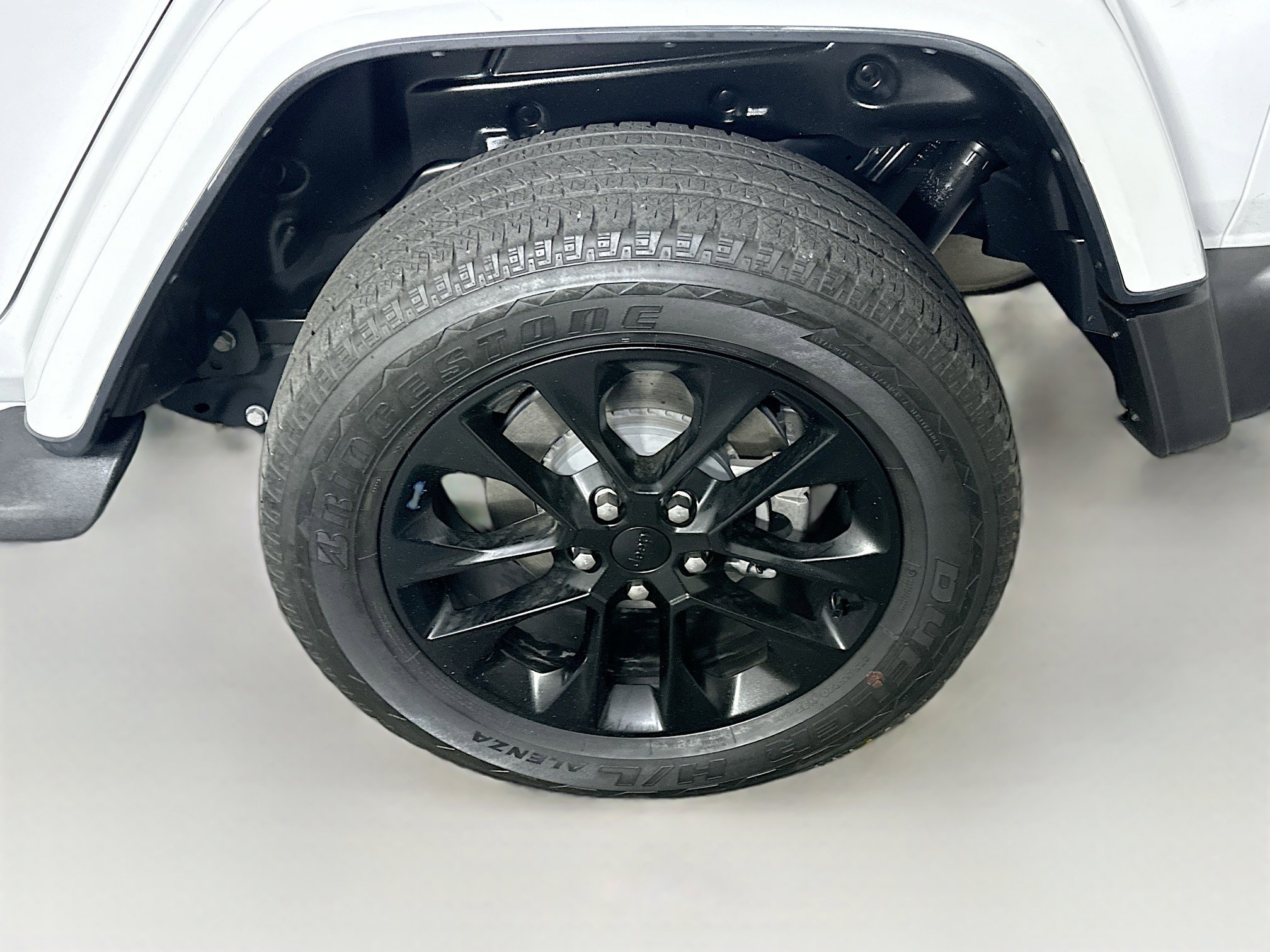 Used 2023 Jeep Wrangler Sahara image 11