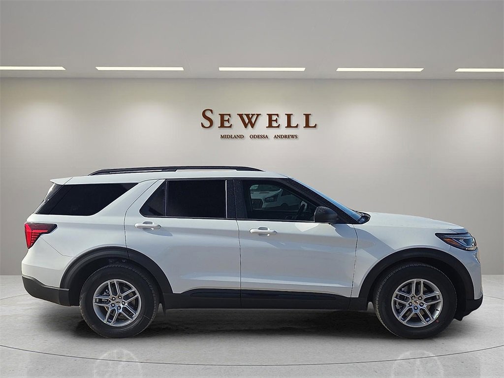 New 2026 Ford Explorer Active image 5