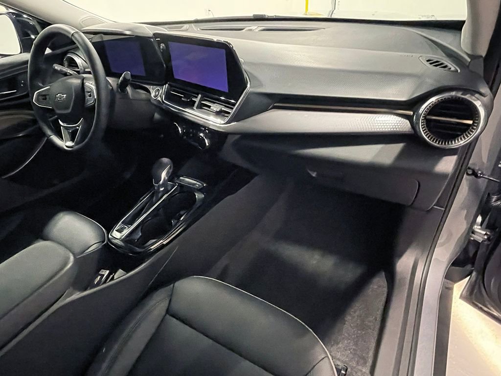 Used 2025 Chevrolet Trax ACTIV image 26