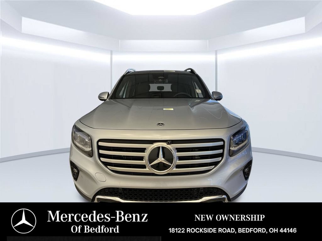 Used 2026 Mercedes-Benz GLB 250 4MATIC image 8