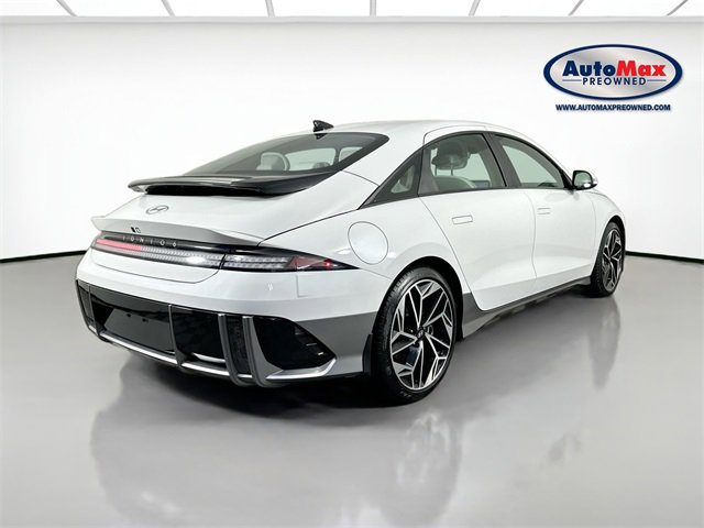 Used 2023 Hyundai Ioniq 6 SEL image 2