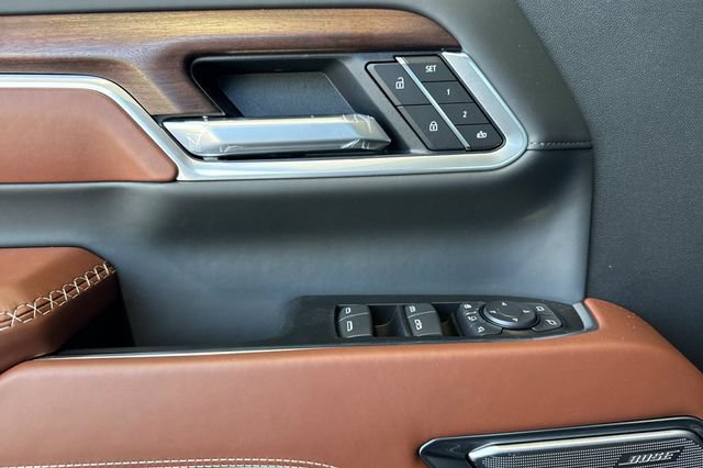 New 2026 GMC Sierra 3500 Denali Ultimate AWD/4WD image 11