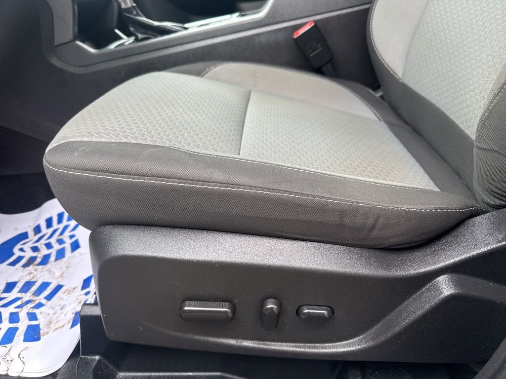 Used 2017 Ford Escape SE image 12