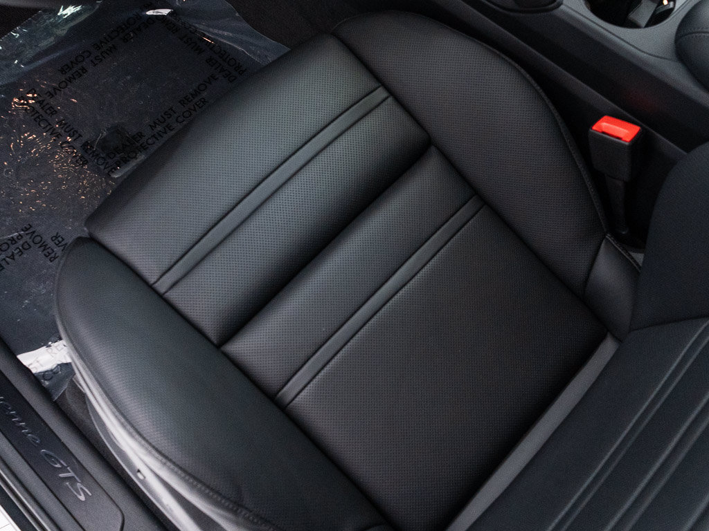Certified 2026 Porsche Cayenne GTS AWD/4WD image 19
