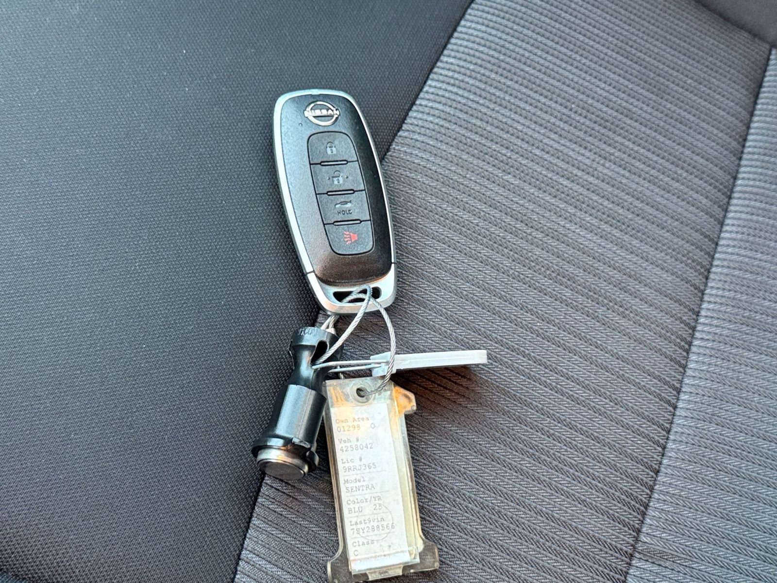 Used 2025 Nissan Sentra SV image 22