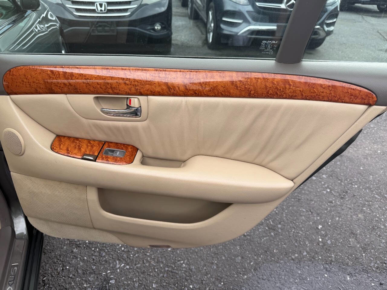 Used 2005 Lexus LS 430 image 40