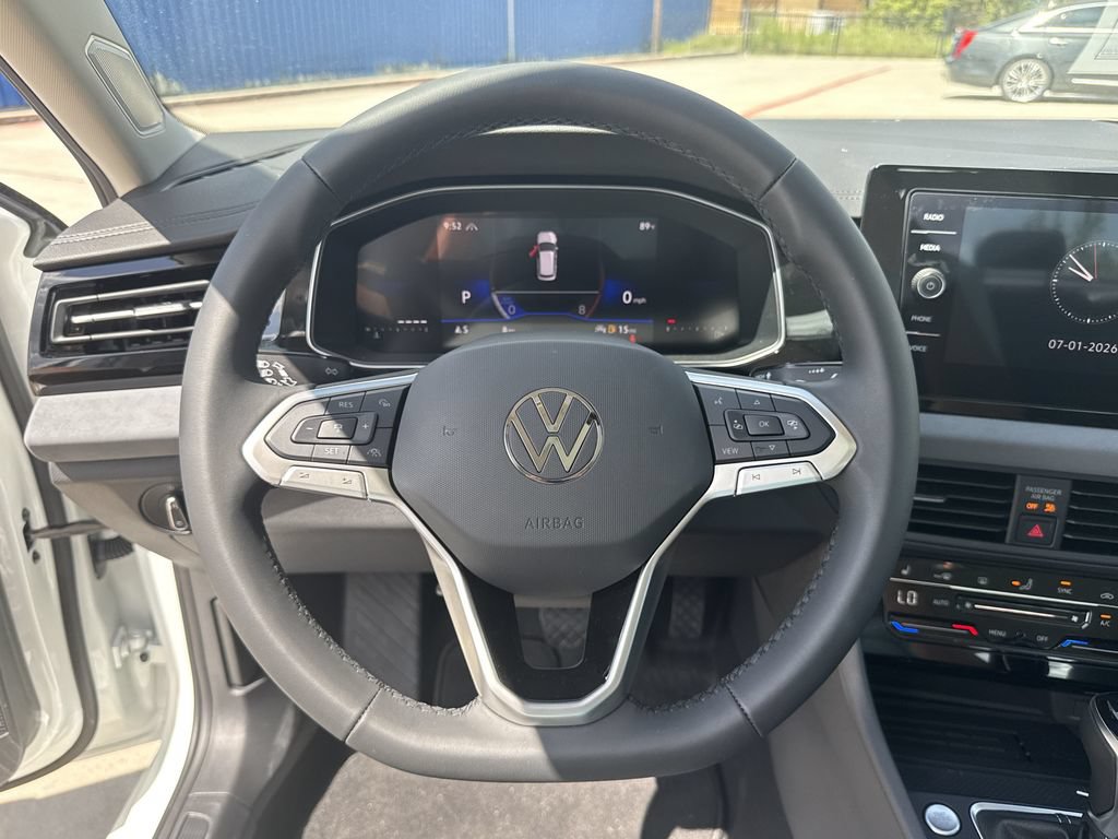 New 2026 Volkswagen Jetta SE FWD image 9