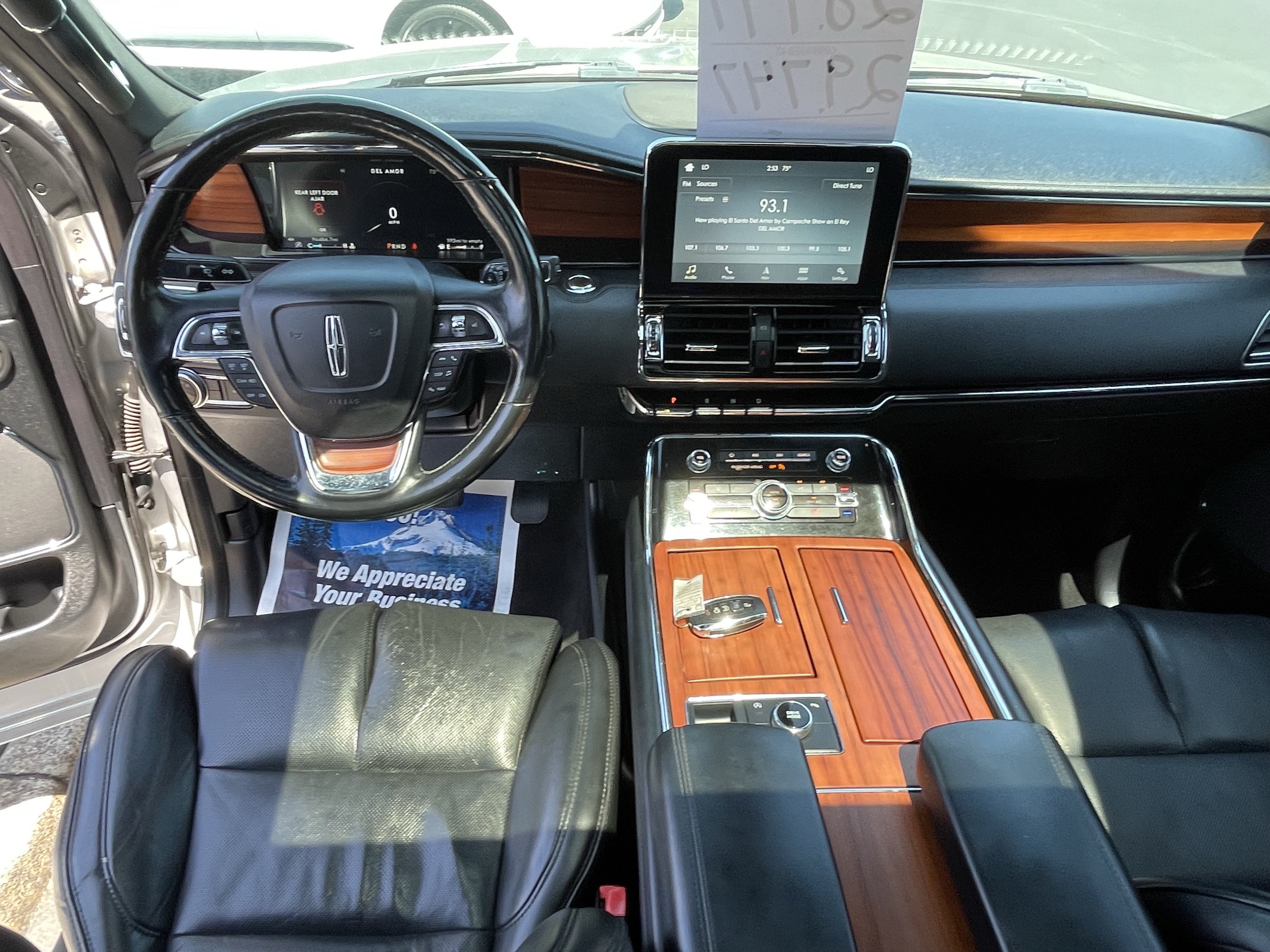 Used 2019 Lincoln Navigator Select AWD/4WD image 9