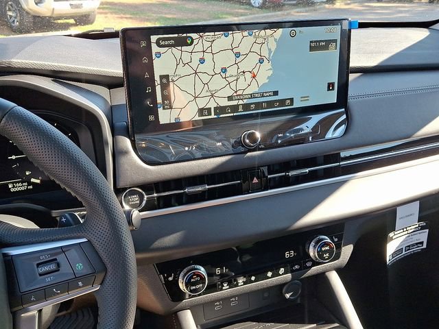 New 2025 Mitsubishi Outlander SE image 13