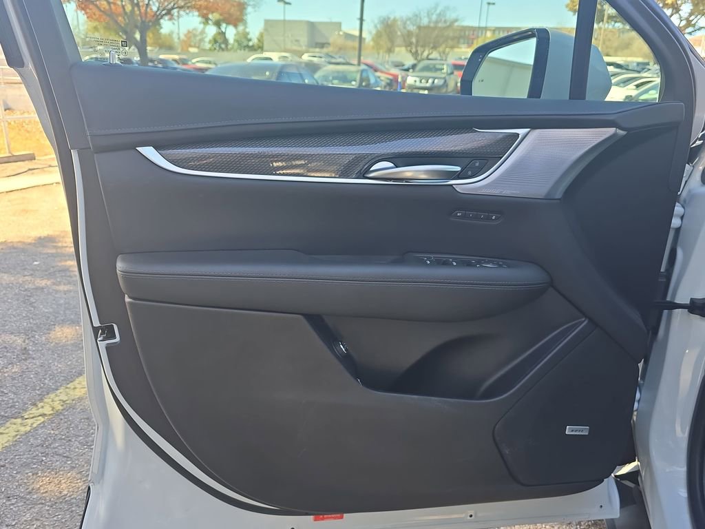 Used 2024 Cadillac XT5 Sportv w/ Technology Package image 26