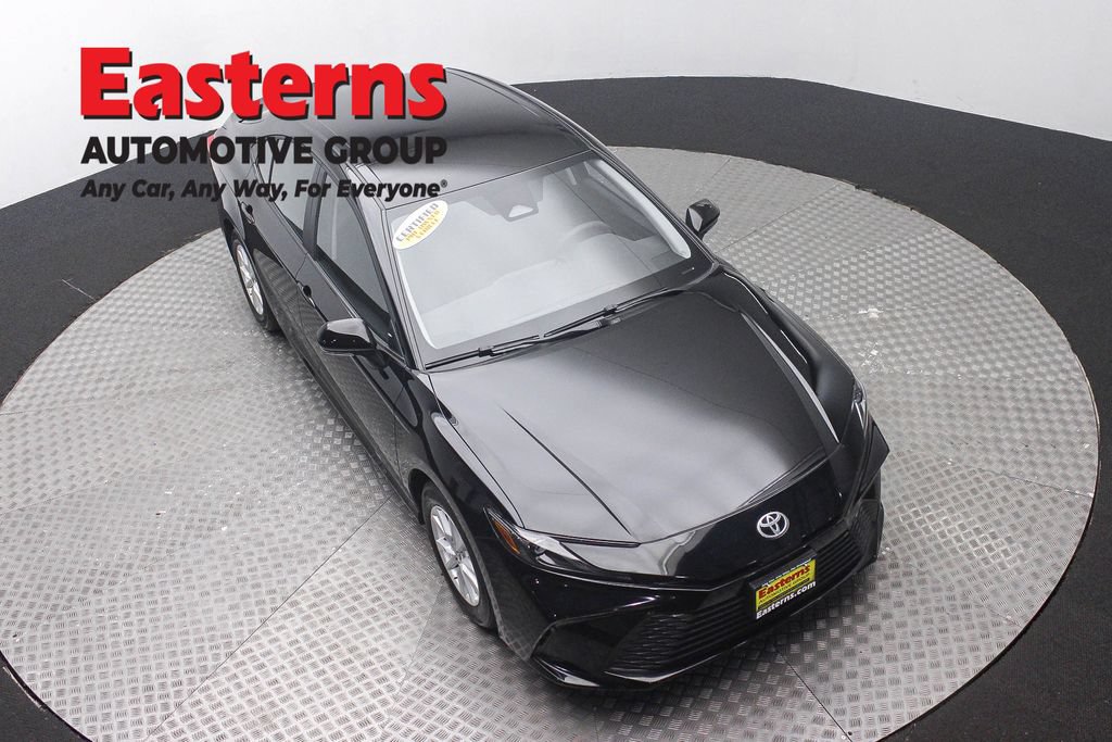 Used 2026 Toyota Camry LE FWD image 5