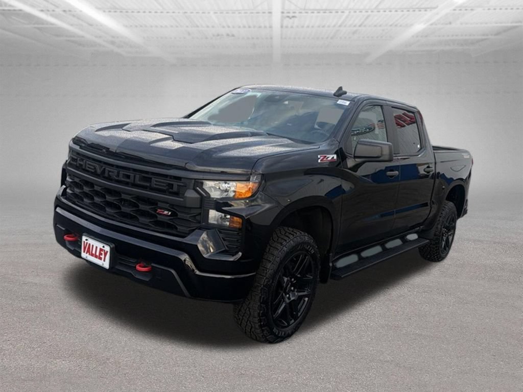 Used 2022 Chevrolet Silverado 1500 Custom Trail Boss AWD/4WD image 4