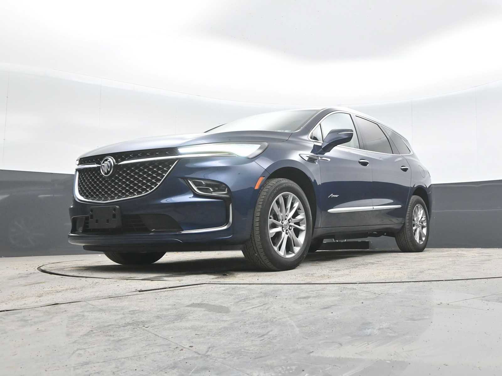 Used 2023 Buick Enclave Avenir w/ Avenir Technology Package image 44