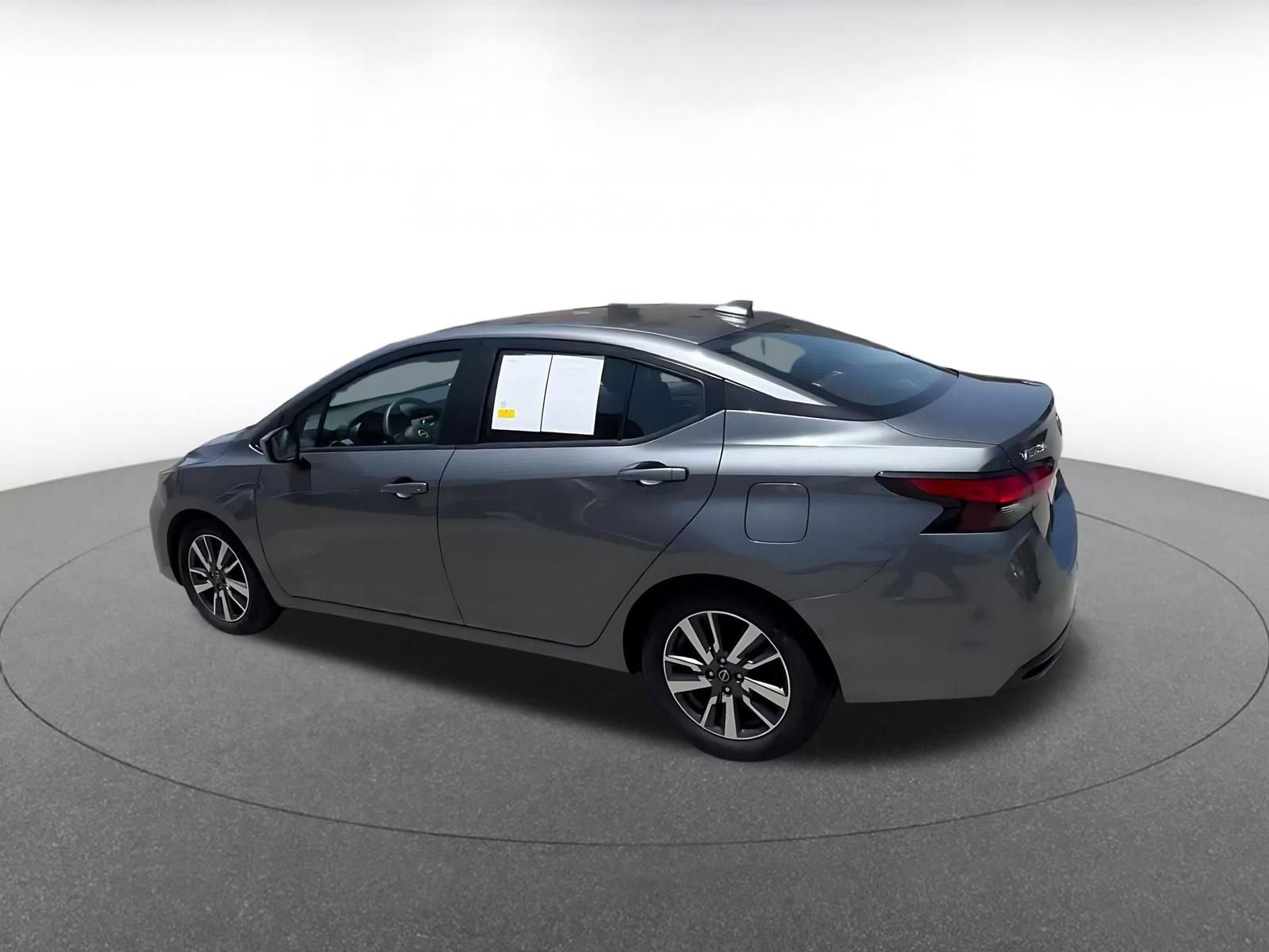 Used 2025 Nissan Versa SV FWD image 10