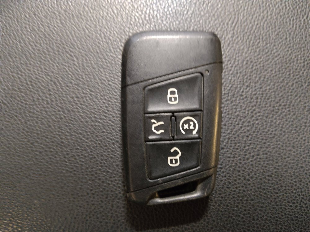 Used 2020 Volkswagen Jetta R-Line w/ R-Line Cold Weather Package FWD image 32