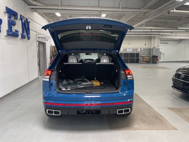 New 2025 Volkswagen Atlas Cross Sport SEL Premium R-Line image 25