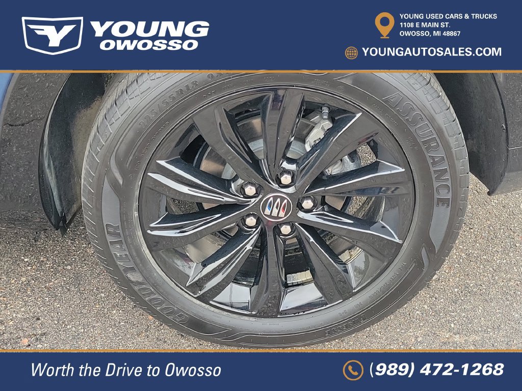 Used 2025 Buick Envista Sport Touring w/ Convenience I Package FWD image 7
