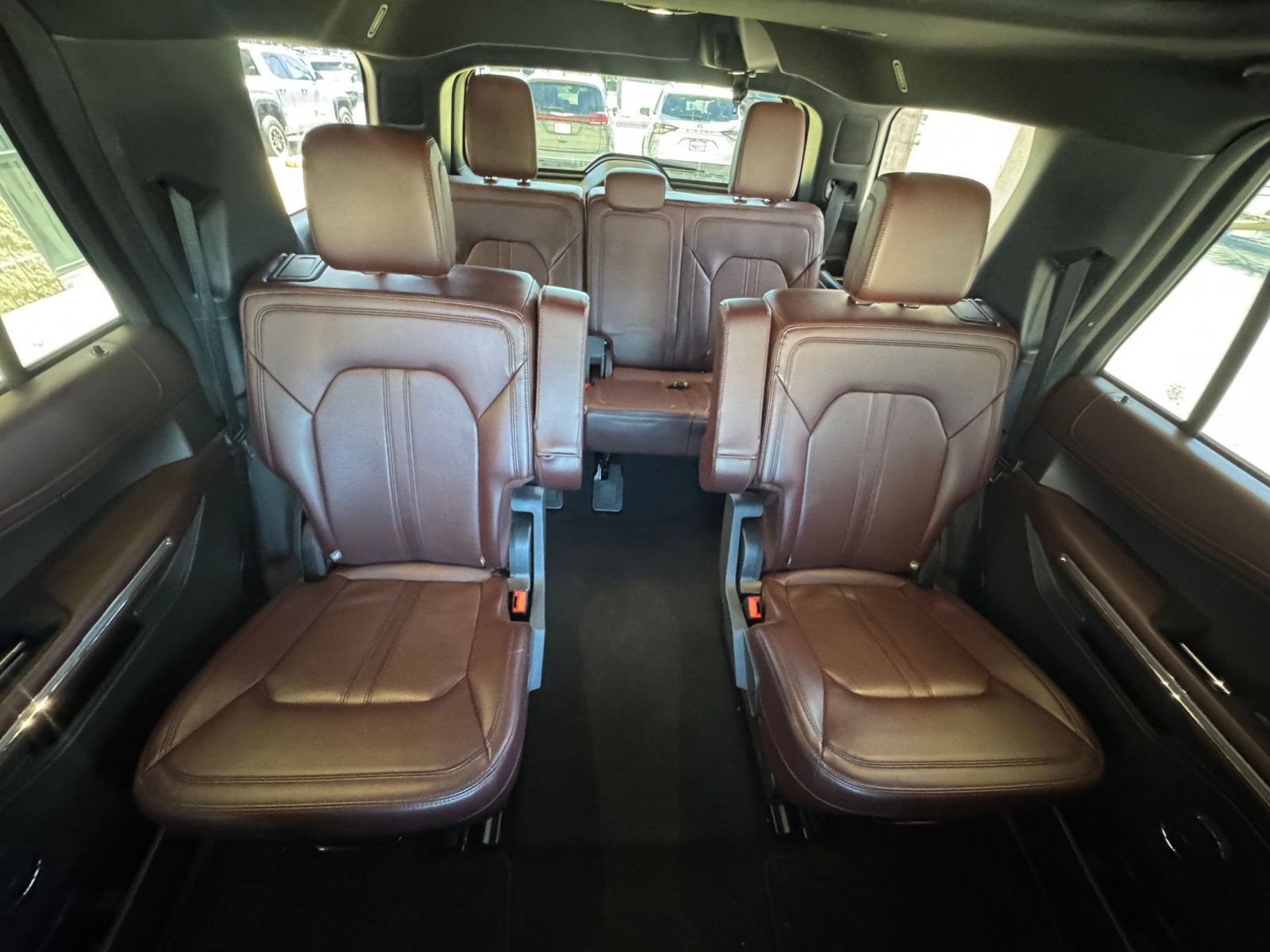 Used 2024 Ford Expedition Limited AWD/4WD image 42