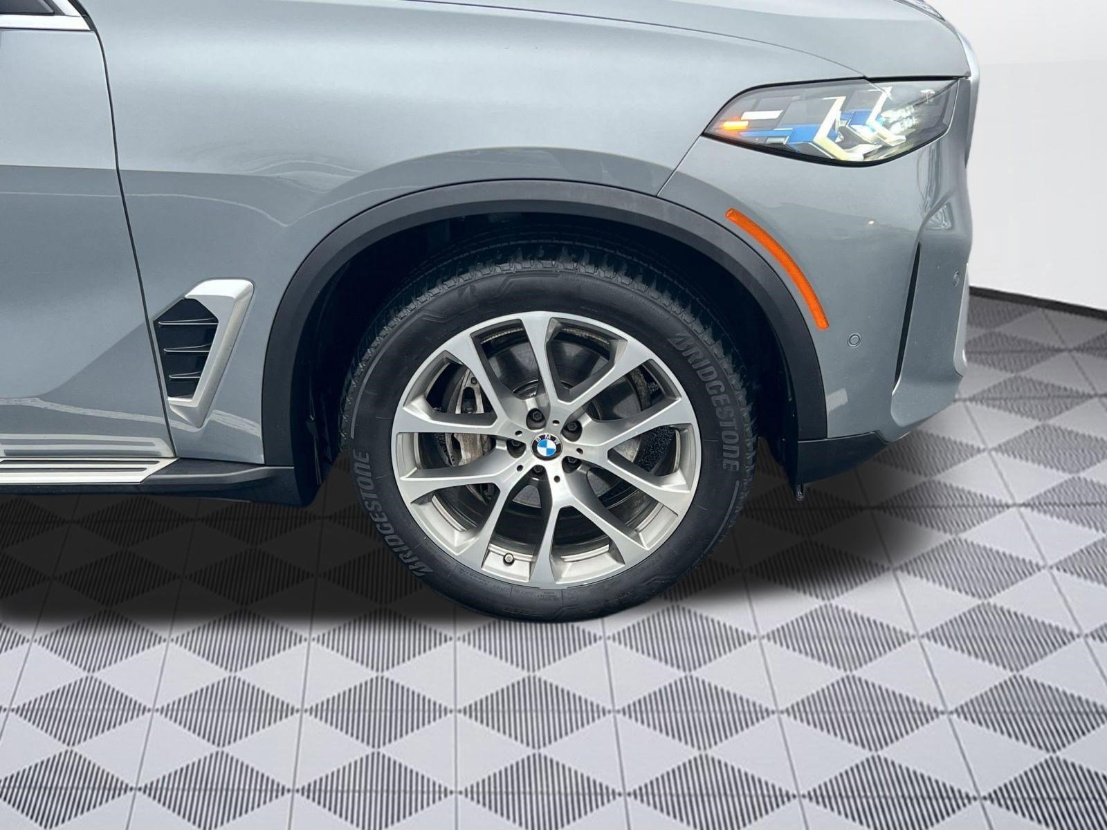 Used 2025 BMW X5 xDrive40i AWD/4WD image 11