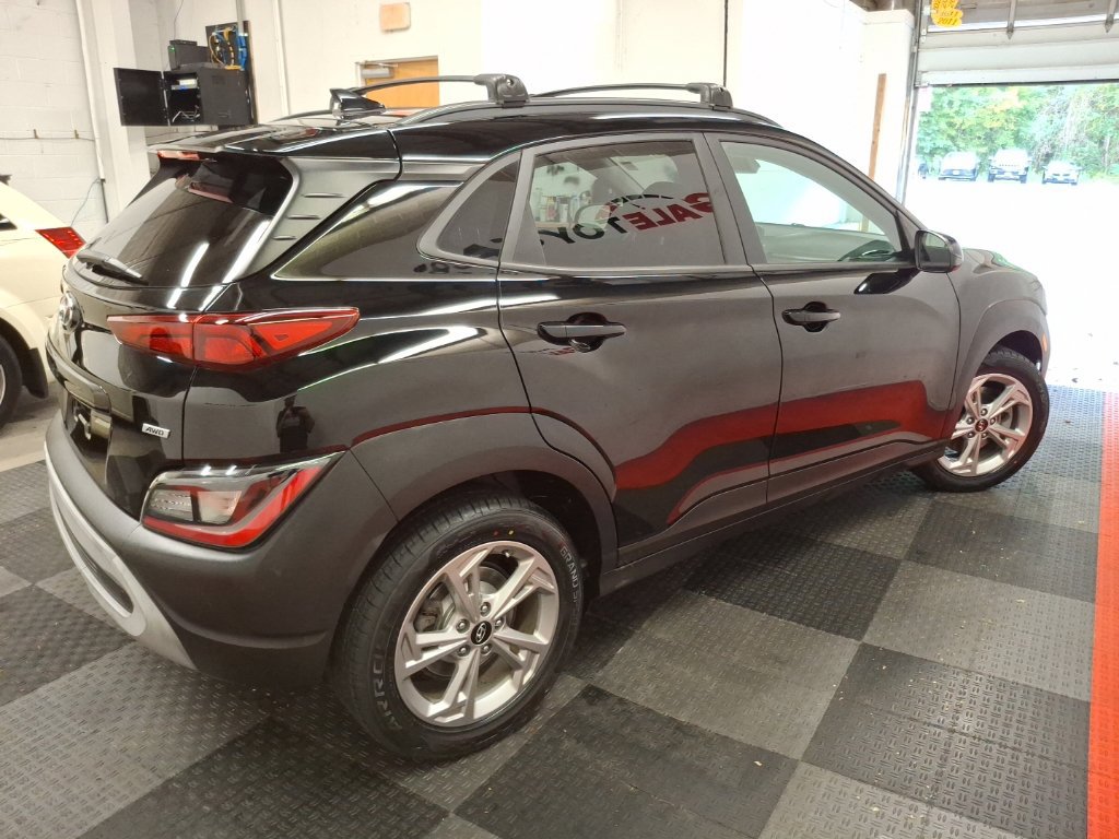 Used 2023 Hyundai Kona SEL AWD/4WD image 11