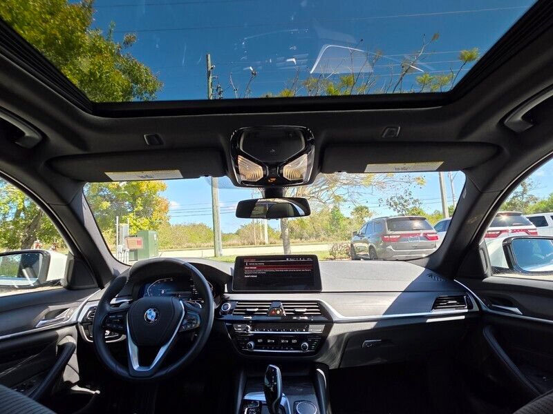 Used 2023 BMW 540i xDrive w/ Convenience Package AWD/4WD image 33