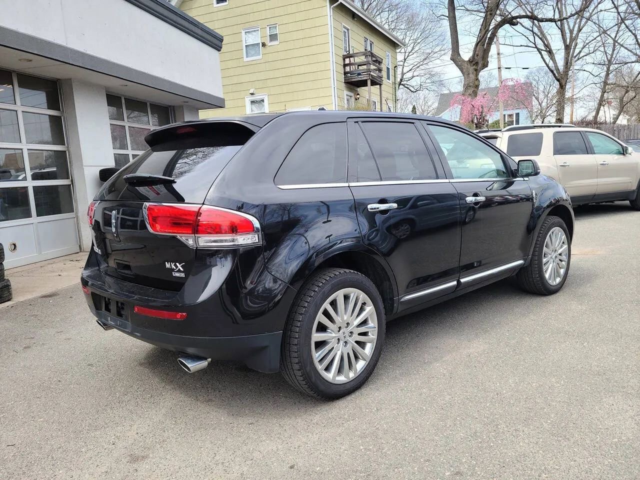 Used 2015 Lincoln MKX AWD w/ Equipment Group 102A image 46
