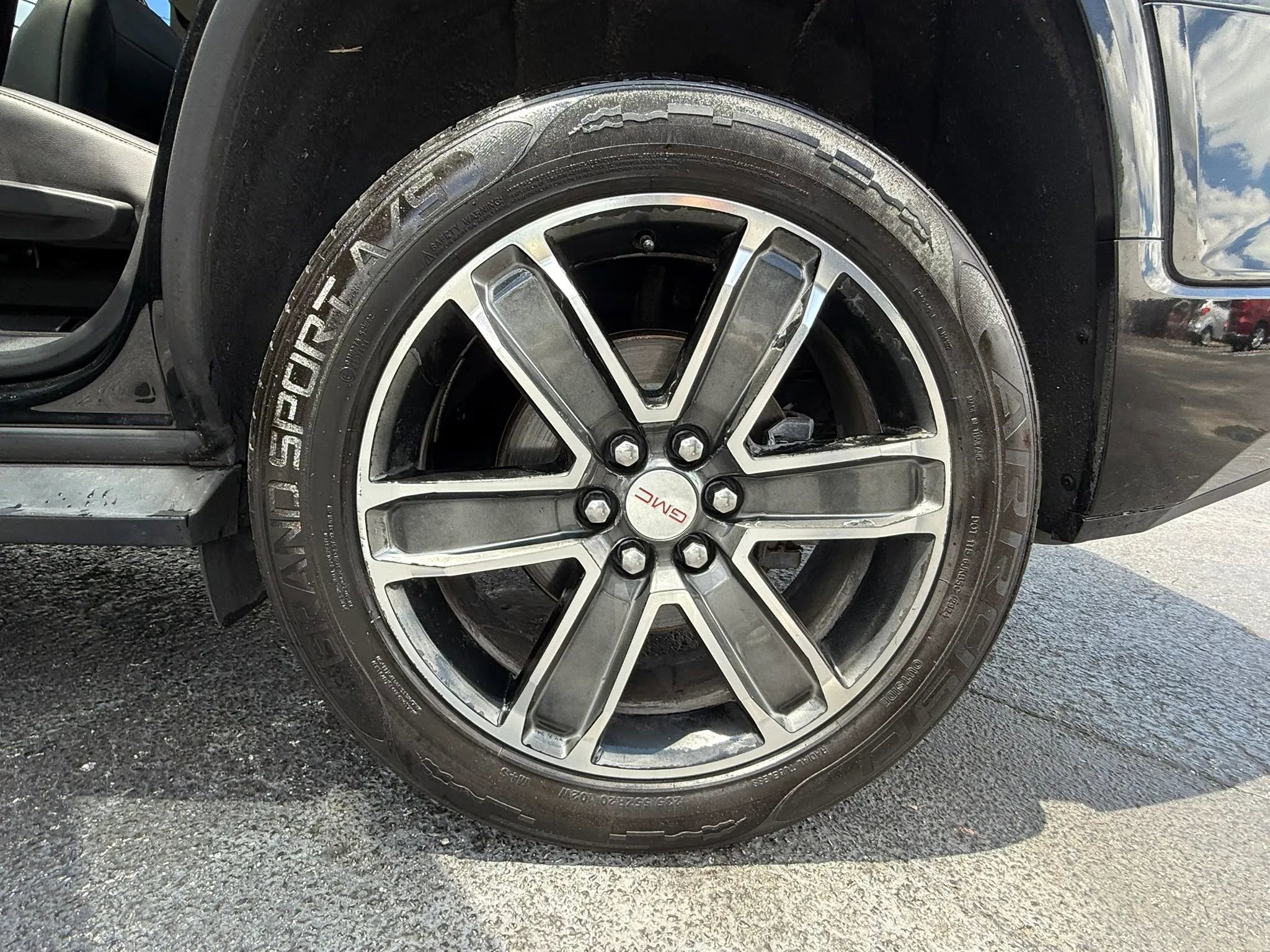 Used 2017 GMC Acadia Denali w/ Technology Package FWD image 35