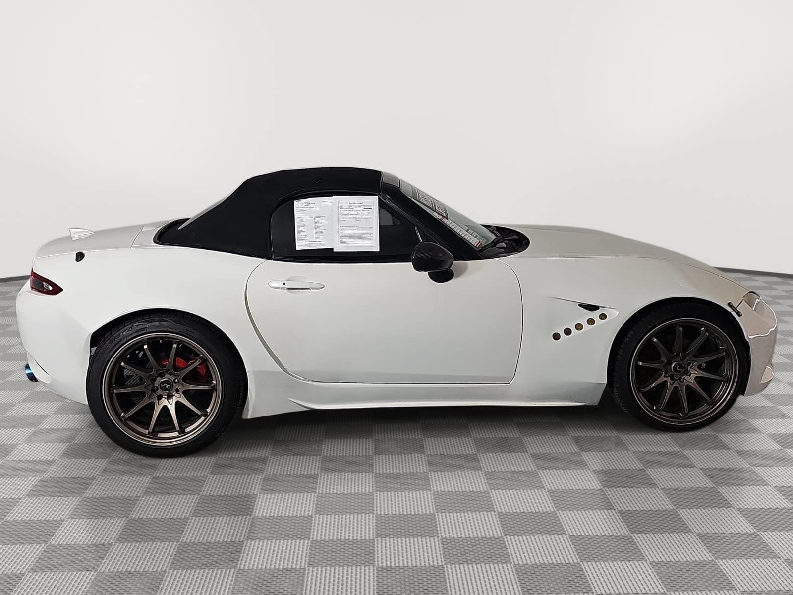 Used 2018 MAZDA MX-5 Miata Grand Touring RWD image 9