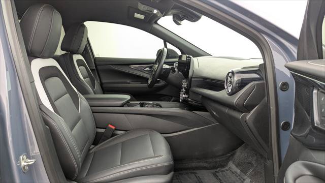 Used 2024 Chevrolet Blazer EV LT AWD/4WD image 22