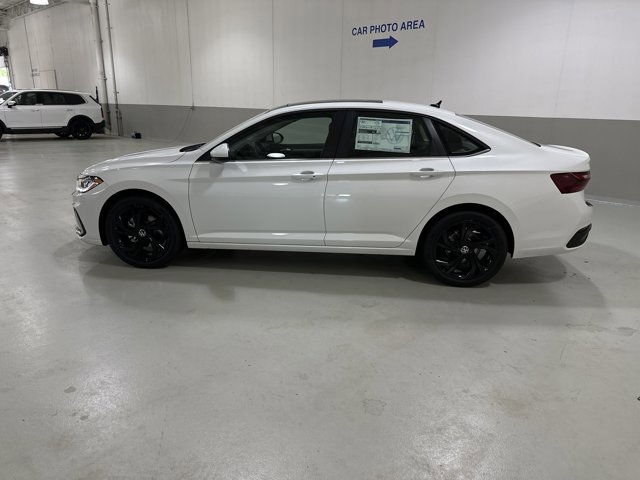New 2026 Volkswagen Jetta SE image 5