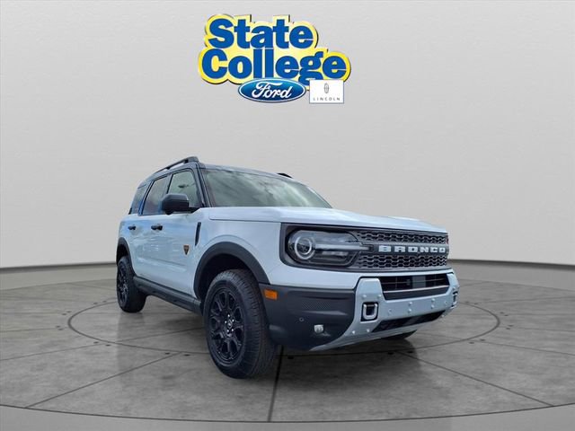 Used 2025 Ford Bronco Sport Badlands AWD/4WD image 3
