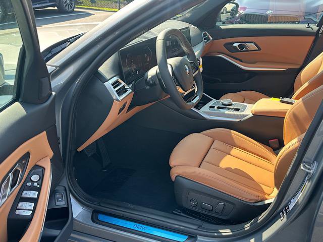 New 2026 BMW 330i xDrive Sedan w/ Premium Package AWD/4WD image 4
