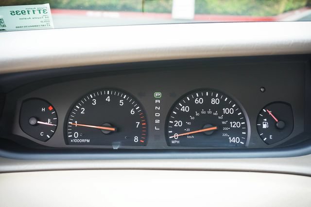 Used 2004 Toyota Avalon XL w/ Luxury Pkg FWD image 14