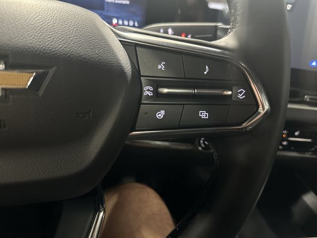 Used 2025 Chevrolet Equinox LT w/ Safety and Technology Package FWD image 35