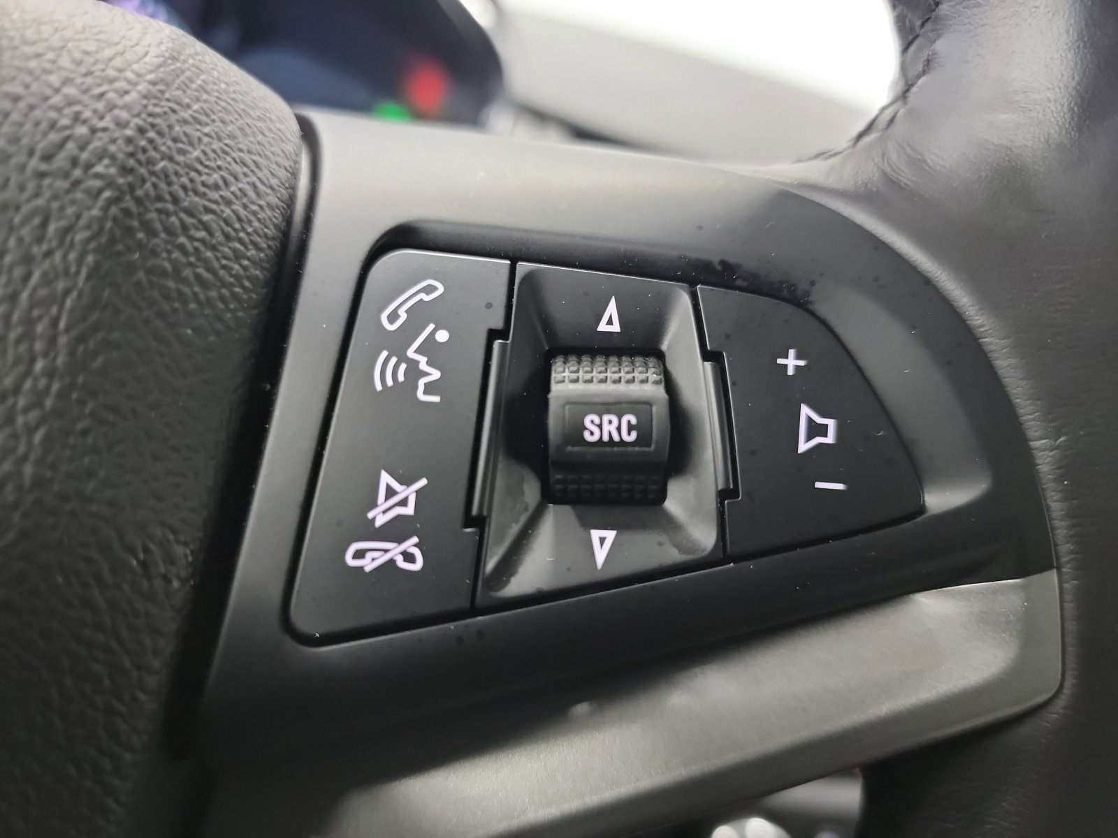 Used 2019 Chevrolet Trax LT w/ LT Convenience Package image 33