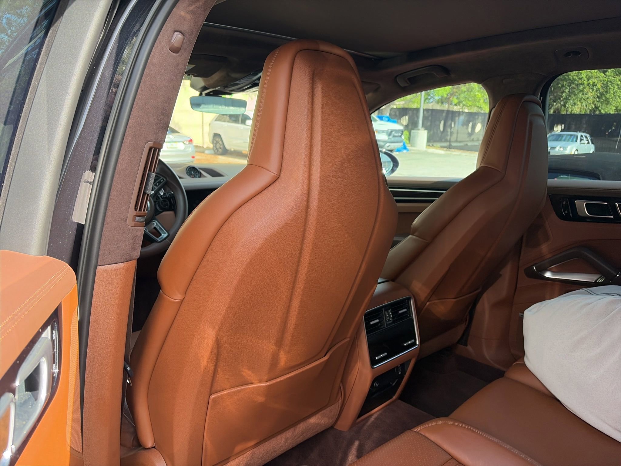 Used 2019 Porsche Cayenne Turbo AWD/4WD image 8