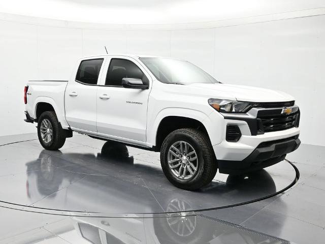New 2025 Chevrolet Colorado LT image 3