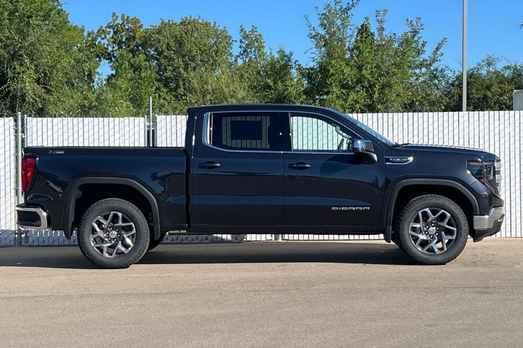 New 2026 GMC Sierra 1500 SLE AWD/4WD image 3