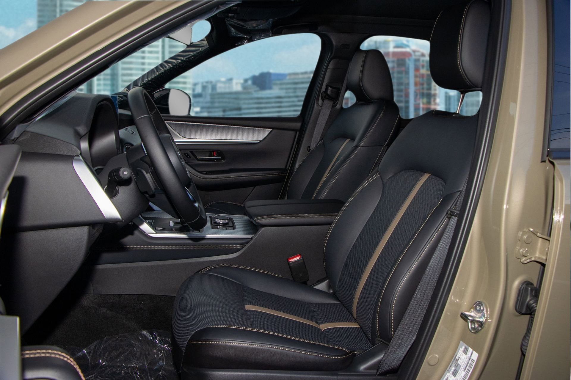 New 2025 MAZDA CX-70 Plug-In Hybrid w/ Premium Plus image 6