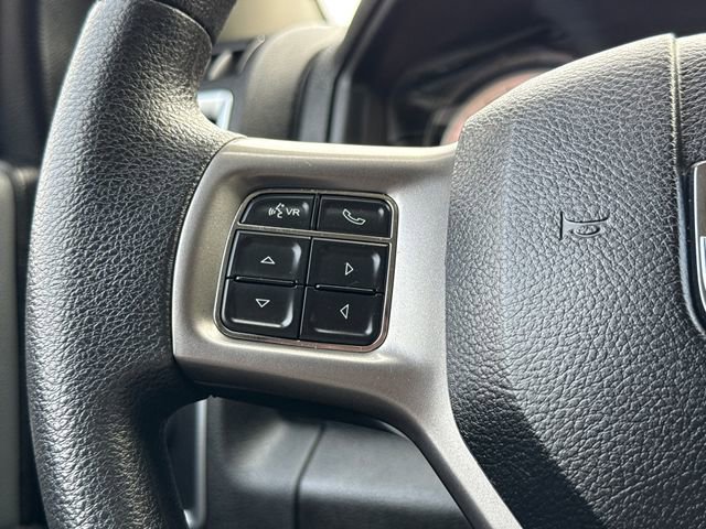 Used 2021 RAM 1500 Classic SLT RWD image 28