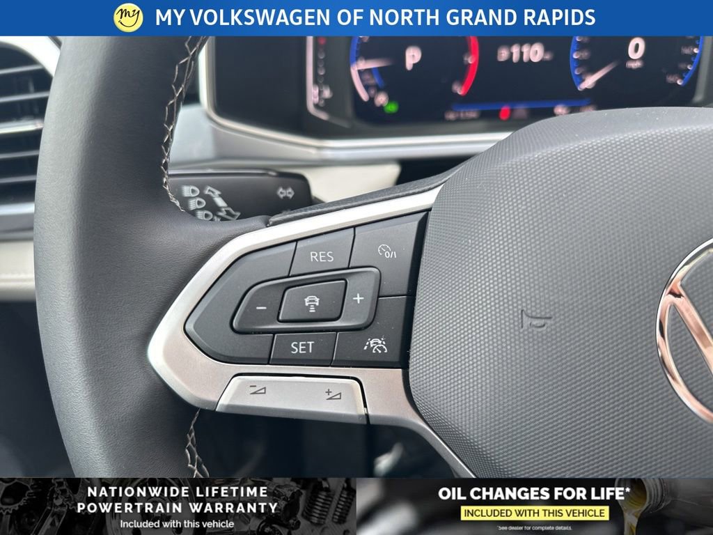 New 2026 Volkswagen Taos SEL image 17