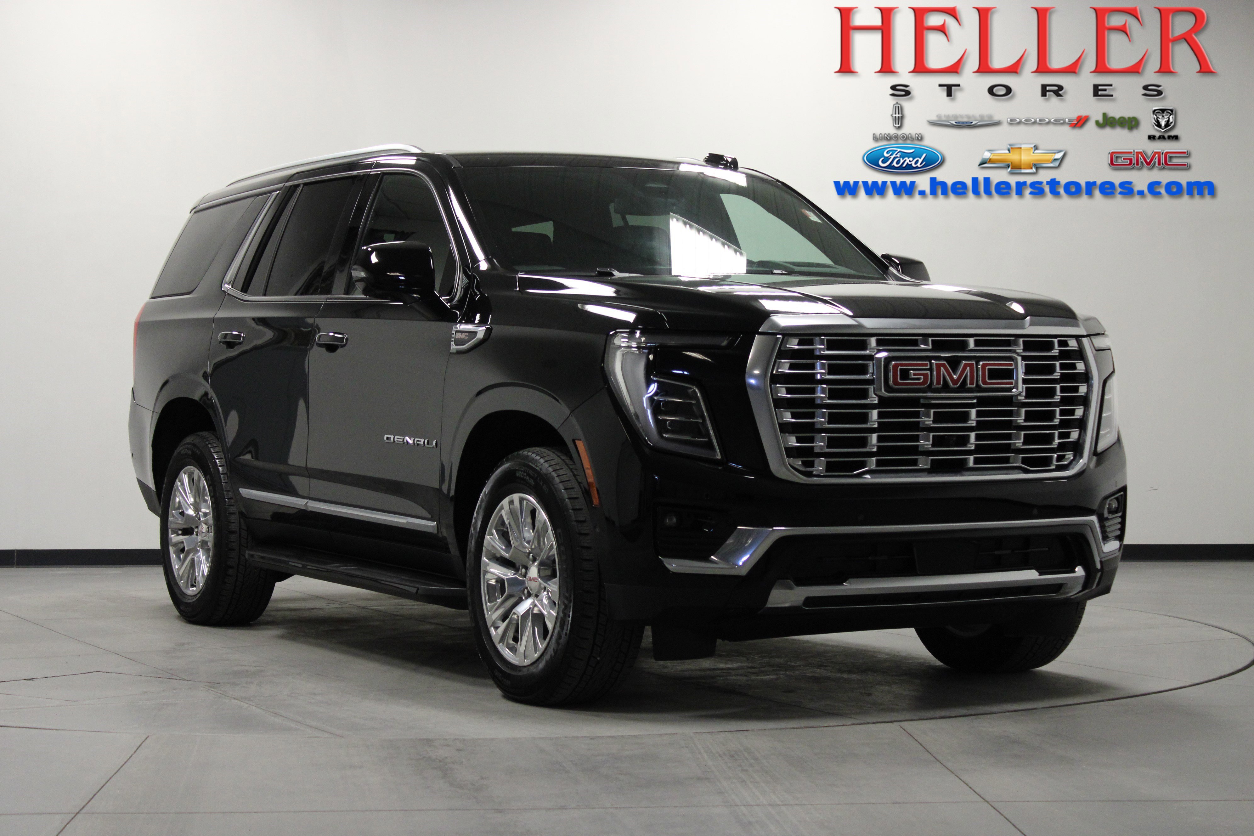 Used 2025 GMC Yukon Denali AWD/4WD image 1