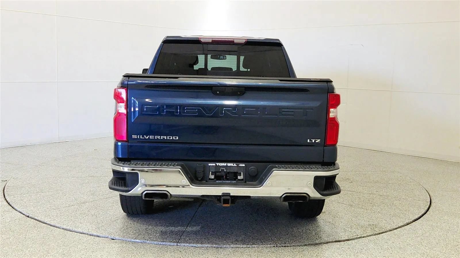 Used 2019 Chevrolet Silverado 1500 LTZ AWD/4WD image 6