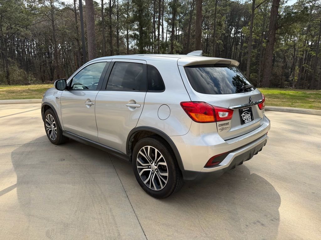 Used 2018 Mitsubishi Outlander Sport SE image 3