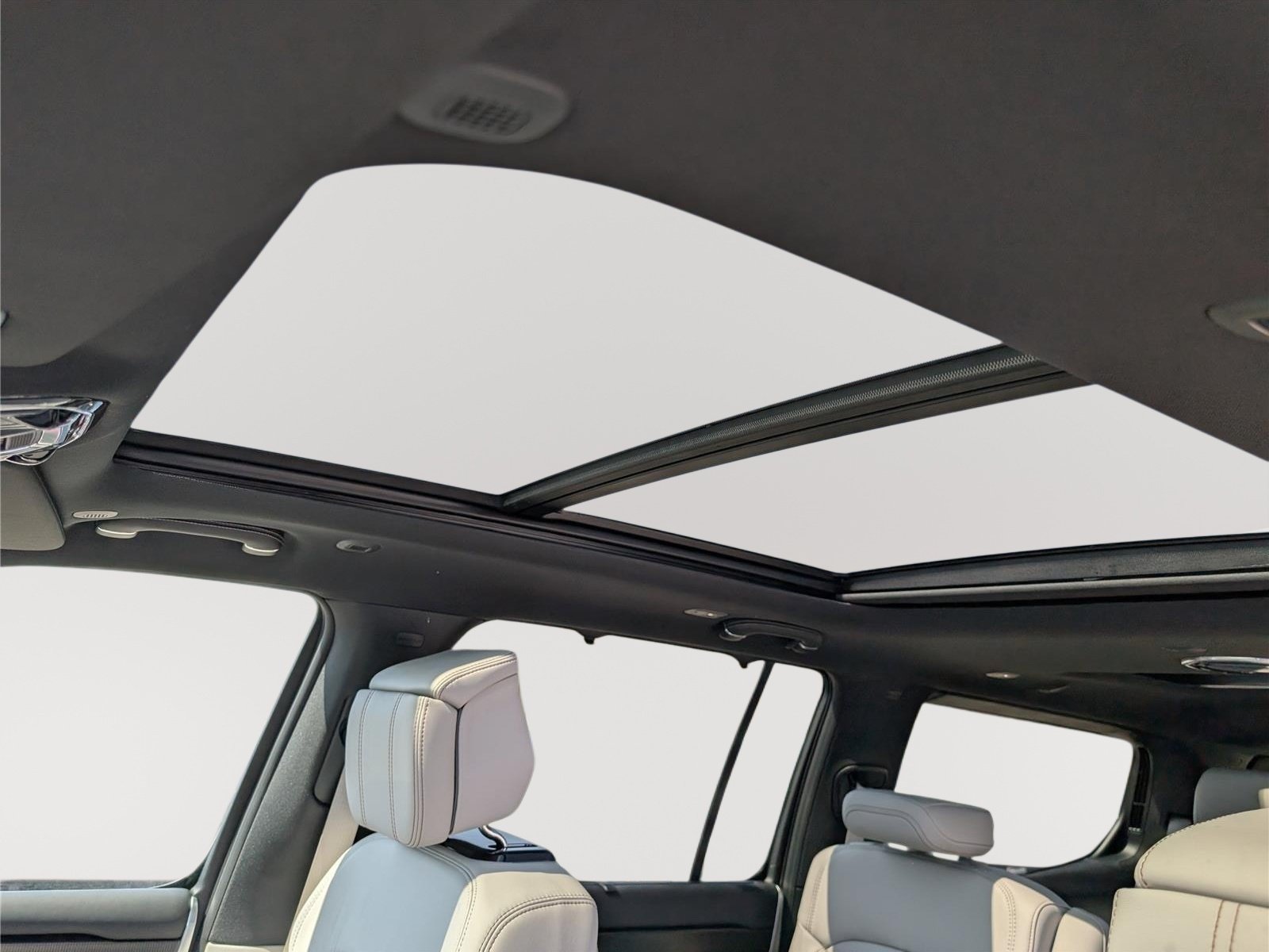 New 2026 Jeep Grand Wagoneer Summit AWD/4WD image 6