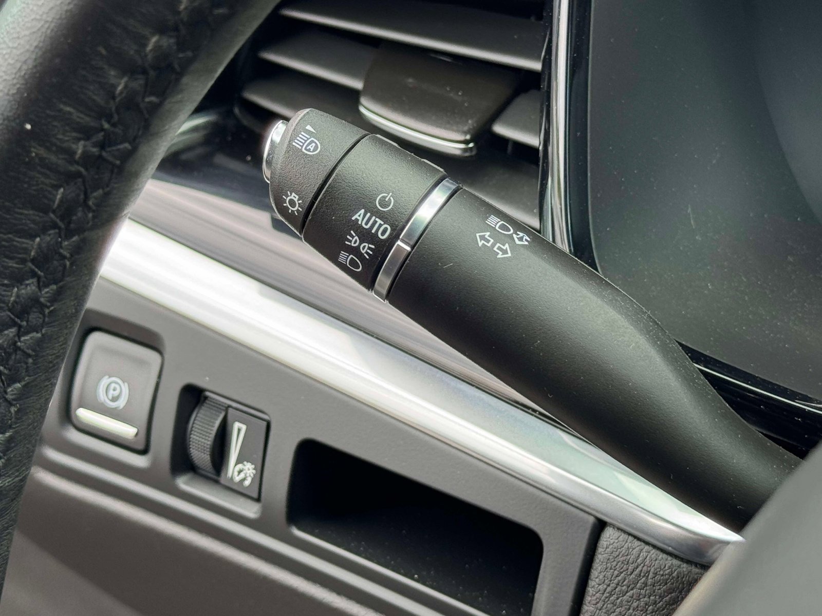 Used 2021 Cadillac XT6 Premium Luxury AWD/4WD image 9