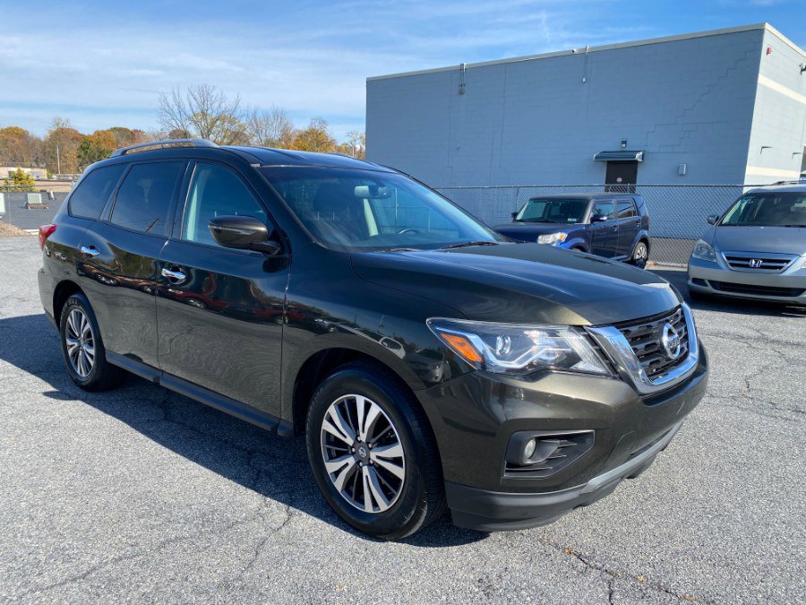 Used 2017 Nissan Pathfinder SV image 7