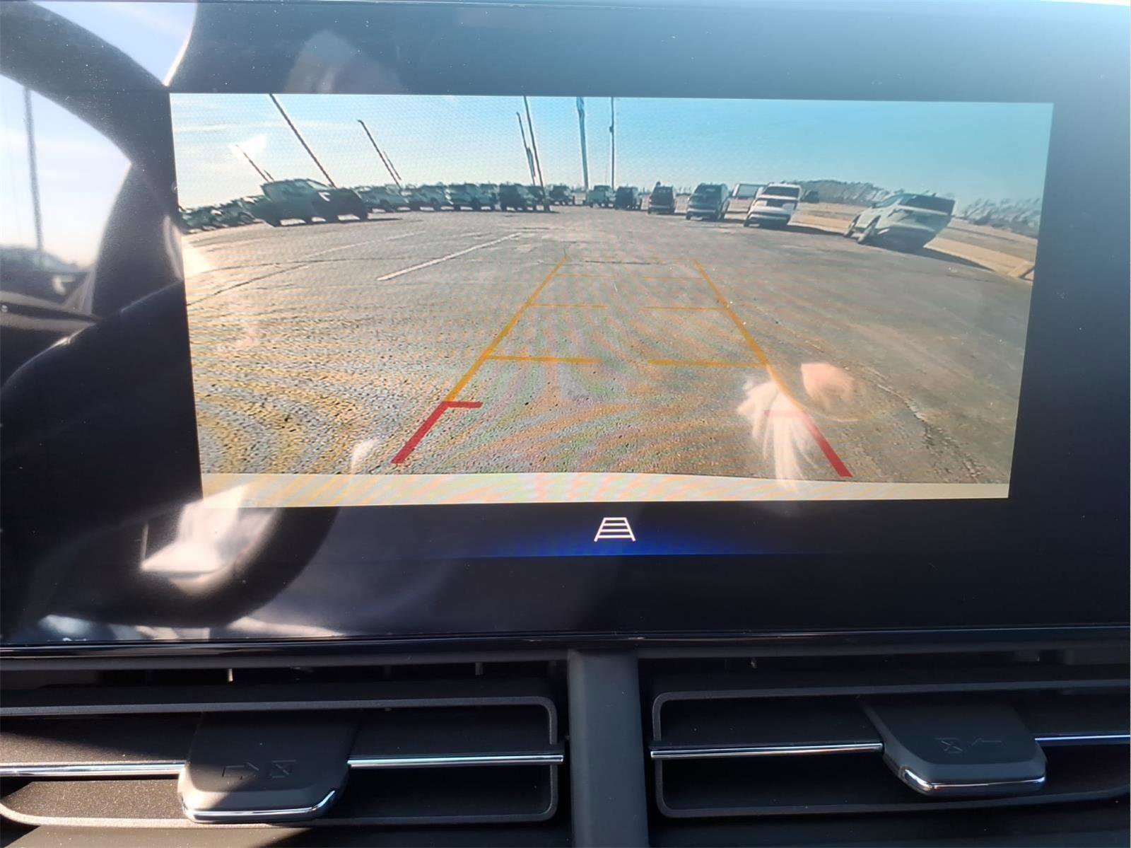 New 2026 Chevrolet Trax RS w/ Sunroof Package image 25