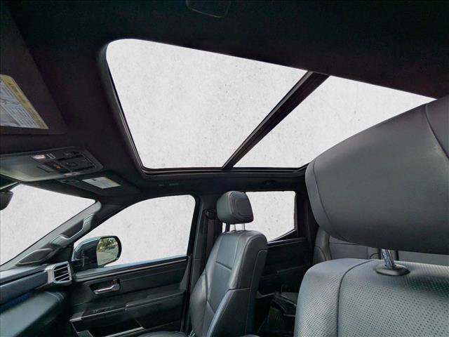 Used 2023 Toyota Tundra Platinum AWD/4WD image 14