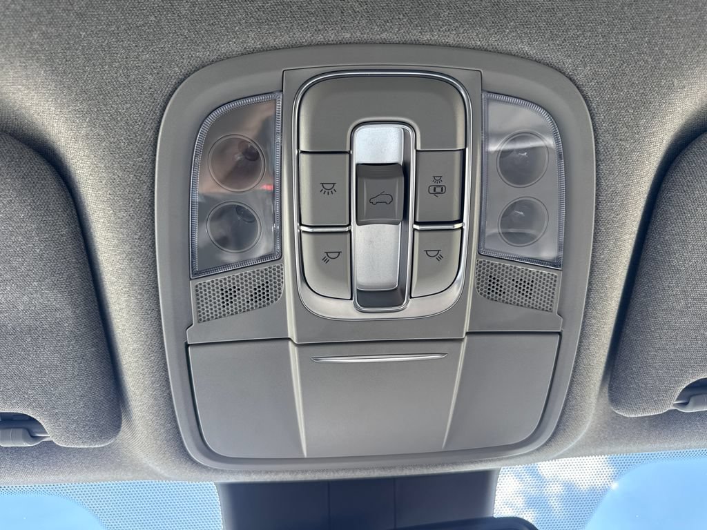 Used 2020 Hyundai Santa Fe SEL FWD image 27